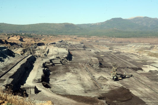 Αμύνταιο: Μεγάλη κατολίσθηση στο ορυχείο – Καταπλακώθηκαν και καταστράφηκαν εκσκαφείς! (βίντεο)